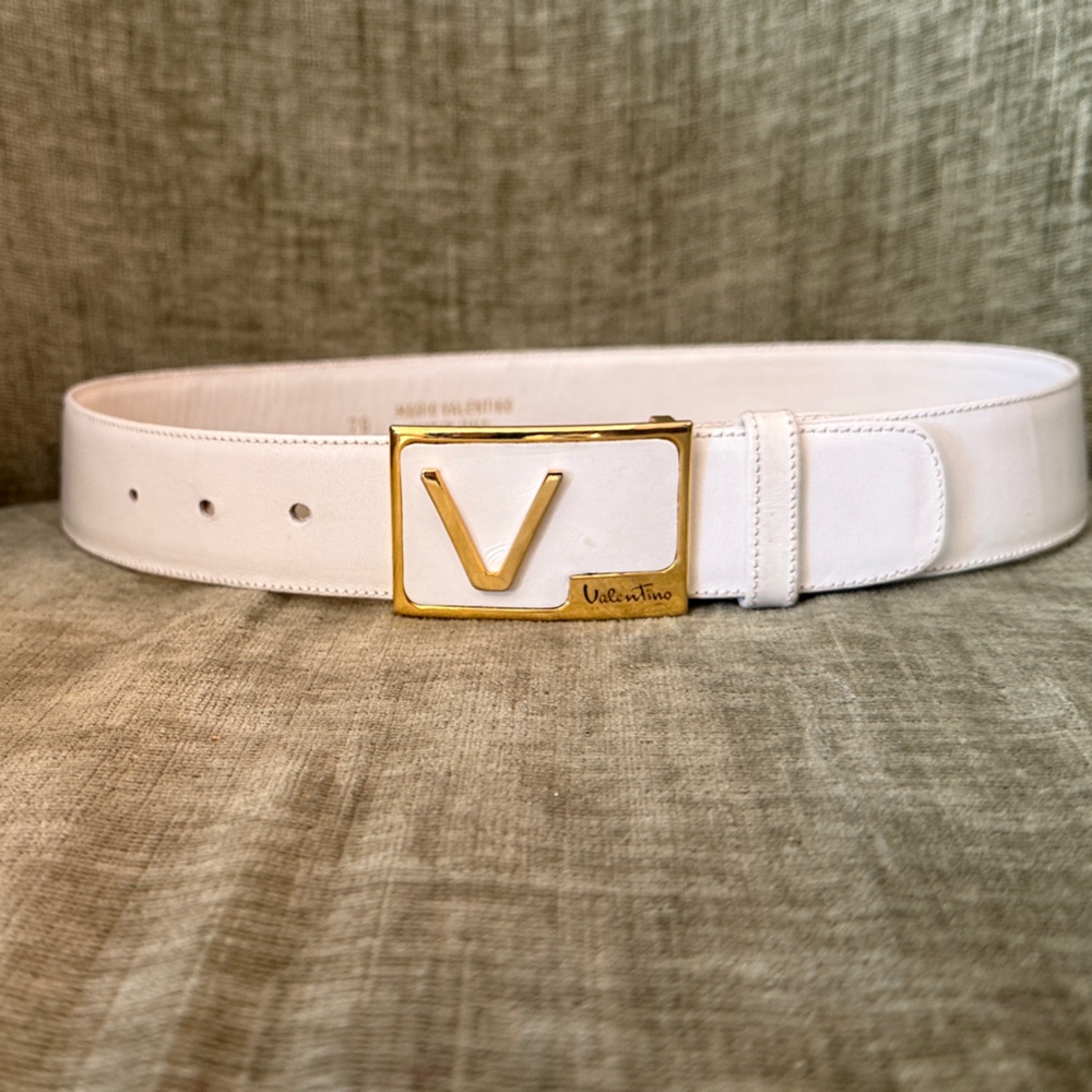 Valentino White Leather Belt with Gold Accent - Picture 6 of 8